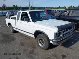 1993 Chevrolet S-10 с VIN 1GCCS19R6P8137809, выставлен на аукционе IAAI как лот 42863802 с пробегом 167 486 миль миль и . История ставок и продаж доступна на DreamBid. Изображение 1.