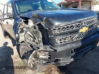 2014 Chevrolet Silverado 2500HD LT z VIN 1GC1KXE89EF185286, wystawiony jako IAAI lot #43495877 z przebiegiem 141 817 mil mil oraz . Historia ofert i sprzedaży dostępna na DreamBid. Obrazek 6.