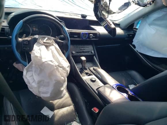 2017 Lexus IS 300 с VIN JTHCM1D23H5018315, выставлен на аукционе Copart как лот 76665123 с пробегом 67 836 миль миль и На запчасти • Non repairable. История ставок и продаж доступна на DreamBid. Изображение 8.