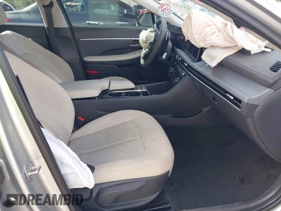 2024 Hyundai Sonata SEL с VIN KMHL64JA0RA415980, выставлен на аукционе IAAI как лот 43358120 с пробегом 19 685 миль миль и . История ставок и продаж доступна на DreamBid. Изображение 5.