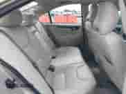 2004 Volvo S60 с VIN YV1RS59V542367297, выставлен на аукционе IAAI как лот 42294212 с пробегом 85 865 миль миль и . История ставок и продаж доступна на DreamBid. Изображение 8.