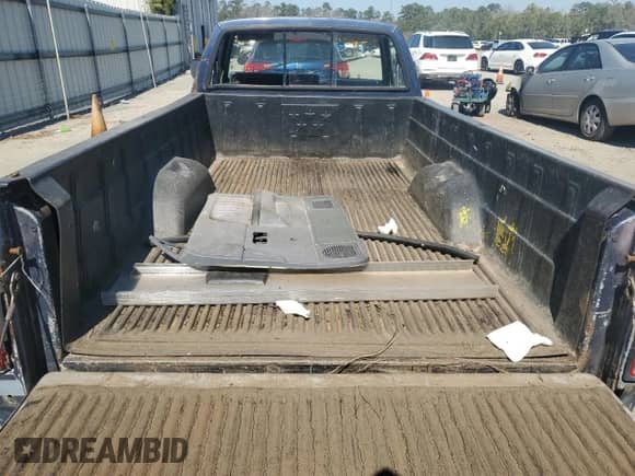 1989 Dodge Dakota S с VIN 1B7FL26X5KS067170, выставлен на аукционе Copart как лот 46698715 с пробегом 141 091 миль миль и Списание • Salvage title. История ставок и продаж доступна на DreamBid. Изображение 10.