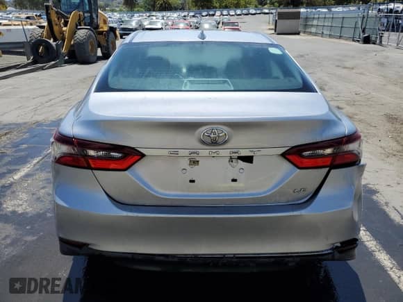 2022 Toyota Camry LE с VIN 4T1C11AK7NU667353, выставлен на аукционе Copart как лот 61006925 с пробегом 65 580 миль миль и Чистый • Clean title. История ставок и продаж доступна на DreamBid. Изображение 6.