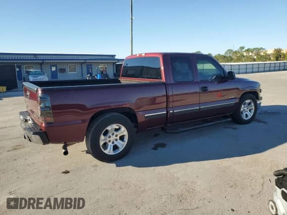 2002 Chevrolet Silverado 1500 LS z VIN 2GCEC19TX21390242, wystawiony jako Copart lot #86815985 z przebiegiem 284 213 mil mil oraz Szkoda całkowita • Salvage title. Historia ofert i sprzedaży dostępna na DreamBid. Obrazek 3.