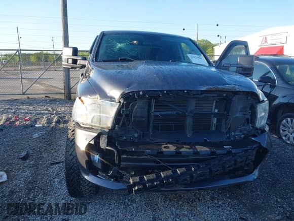 2018 Ram 1500 Tradesman с VIN 1C6RR7FT5JS351510, выставлен на аукционе IAAI как лот 41975886 с пробегом 103 501 миль миль и . История ставок и продаж доступна на DreamBid. Изображение 6.