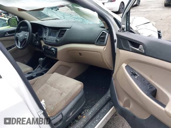 2018 Hyundai Tucson SE с VIN KM8J23A40JU821462, выставлен на аукционе IAAI как лот 43125522 с пробегом 106 976 миль миль и . История ставок и продаж доступна на DreamBid. Изображение 5.