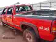 2002 Chevrolet Silverado 2500HD LS с VIN 1GCHK23U22F244577, выставлен на аукционе IAAI как лот 43239114 с пробегом 280 873 миль миль и . История ставок и продаж доступна на DreamBid. Изображение 3.