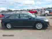 2014 Toyota Camry LE z VIN 4T1BD1FK7EU103357, wystawiony jako IAAI lot #42996785 z przebiegiem 99 532 mil mil oraz . Historia ofert i sprzedaży dostępna na DreamBid. Obrazek 13.