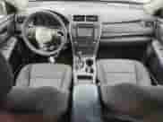 2015 Toyota Camry LE z VIN 4T4BF1FK7FR494057, wystawiony jako Copart lot #86092035 z przebiegiem Nie podano mil oraz Szkoda całkowita • Salvage title. Historia ofert i sprzedaży dostępna na DreamBid. Obrazek 8.