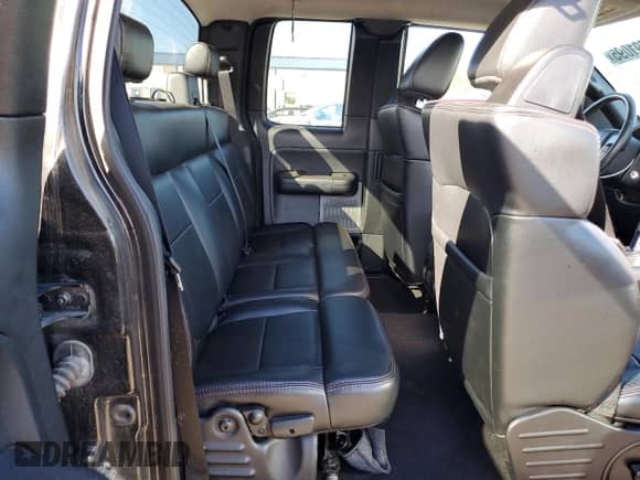 2007 Ford F-150 XL z VIN 1FTPX12V57NA33632, wystawiony jako Copart lot #86691095 z przebiegiem 128 365 mil mil oraz Szkoda całkowita • Salvage title. Historia ofert i sprzedaży dostępna na DreamBid. Obrazek 10.