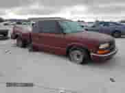 2001 Chevrolet S-10 с VIN 1GCCS195218141358, выставлен на аукционе Copart как лот 45118945 с пробегом 189 314 миль миль и Списание • Salvage title. История ставок и продаж доступна на DreamBid. Изображение 4.