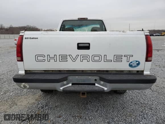 1997 Chevrolet Silverado 2500 с VIN 1GCGC24R1VZ216131, выставлен на аукционе Copart как лот 44875755 с пробегом 120 484 миль миль и Списание • Salvage title. История ставок и продаж доступна на DreamBid. Изображение 6.