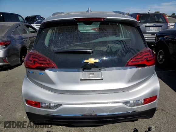 2021 Chevrolet Bolt EV Premier с VIN 1G1FZ6S07M4102418, выставлен на аукционе Copart как лот 63368393 с пробегом 50 154 миль миль и . История ставок и продаж доступна на DreamBid. Изображение 6.