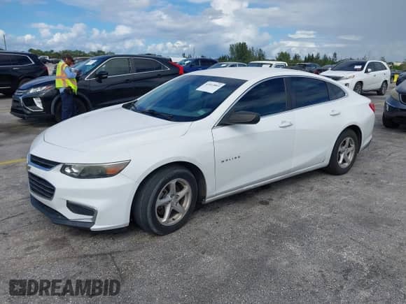 2016 Chevrolet Malibu LS с VIN 1G1ZB5ST3GF207097, выставлен на аукционе IAAI как лот 43413863 с пробегом 116 396 миль миль и . История ставок и продаж доступна на DreamBid. Изображение 2.