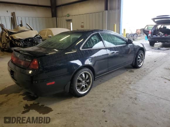 2002 Honda Accord EX with VIN 1HGCG32542A013321, listed as a Copart auction lot 89224845 with 166,918 mi miles and Salvage title. Bid and sale history available at DreamBid. Image 3.