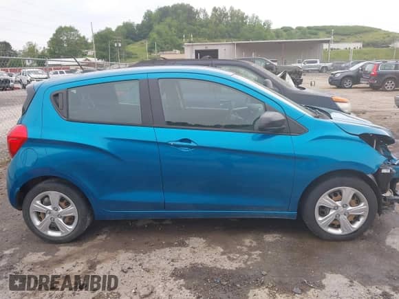 2021 Chevrolet Spark LS z VIN KL8CB6SA4MC702884, wystawiony jako IAAI lot #42291588 z przebiegiem 81 627 mil mil oraz . Historia ofert i sprzedaży dostępna na DreamBid. Obrazek 14.