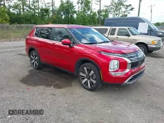 2025 Mitsubishi Outlander SE z VIN JA4J3VA82SZ016464, wystawiony jako IAAI lot #42658013 z przebiegiem 50 905 mil mil oraz . Historia ofert i sprzedaży dostępna na DreamBid. Obrazek 1.