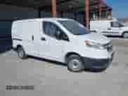 2018 Chevrolet City Express Cargo LT z VIN 3N63M0ZN8JK696176, wystawiony jako IAAI lot #41698152 z przebiegiem 132 767 mil mil oraz . Historia ofert i sprzedaży dostępna na DreamBid. Obrazek 1.