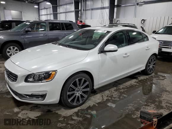 2018 Volvo S60 Inscription Platinum с VIN LYV402HM0JB171713, выставлен на аукционе Copart как лот 66497963 с пробегом 53 882 миль миль и . История ставок и продаж доступна на DreamBid. Изображение 1.