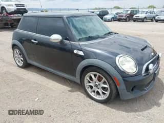 2007 MINI Hardtop S с VIN WMWMF735X7TT81426, выставлен на аукционе IAAI как лот 42815557 с пробегом 137 856 миль миль и . История ставок и продаж доступна на DreamBid. Изображение 1.