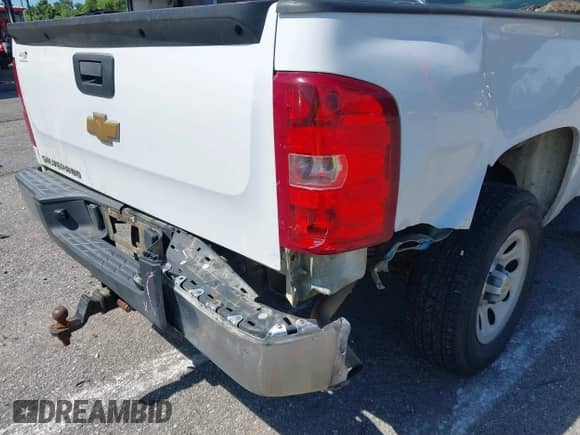 2013 Chevrolet Silverado 1500 Work Truck с VIN 1GCRCPE08DZ337131, выставлен на аукционе IAAI как лот 42881954 с пробегом 139 890 миль миль и . История ставок и продаж доступна на DreamBid. Изображение 6.