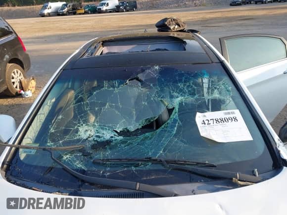 2012 Hyundai Sonata SE with VIN 5NPEC4ABXCH469141, listed as a IAAI auction lot 42788098 with 104,642 mi miles and . Bid and sale history available at DreamBid. Image 6.