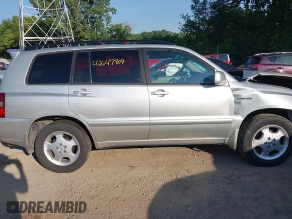 2004 Toyota Highlander с VIN JTEEP21A840030322, выставлен на аукционе IAAI как лот 42647909 с пробегом 251 454 миль миль и . История ставок и продаж доступна на DreamBid. Изображение 14.
