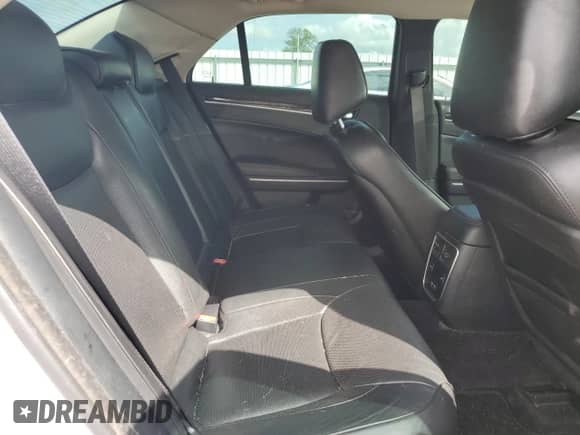 2018 Chrysler 300 Limited with VIN 2C3CCAKG0JH302281, listed as a Copart auction lot 68359295 with 103,794 mi miles and Salvage title. Bid and sale history available at DreamBid. Image 10.