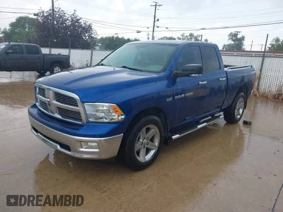 2011 Ram 1500 SLT z VIN 1D7RV1GT0BS537334, wystawiony jako IAAI lot #42969295 z przebiegiem 208 688 mil mil oraz . Historia ofert i sprzedaży dostępna na DreamBid. Obrazek 17.