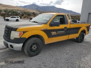 2009 Ford F-150 XL with VIN 1FTPF12V79KC23567, listed as a Copart auction lot 68580994 with 268,661 mi miles and Salvage title. Bid and sale history available at DreamBid. Image 1.