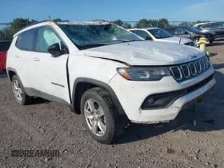 2022 Jeep Compass Latitude с VIN 3C4NJDBBXNT123520, выставлен на аукционе IAAI как лот 43185460 с пробегом 45 181 миль миль и . История ставок и продаж доступна на DreamBid. Изображение 1.