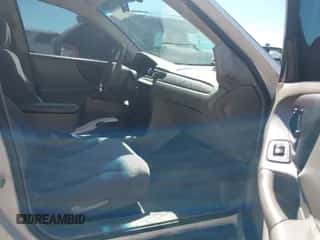 2005 Chevrolet Malibu Classic z VIN 1G1ND52F85M233786, wystawiony jako IAAI lot #43448773 z przebiegiem 297 670 mil mil oraz . Historia ofert i sprzedaży dostępna na DreamBid. Obrazek 5.