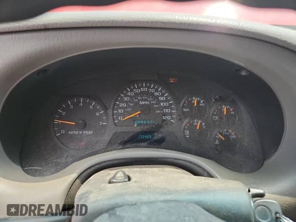 2002 Chevrolet TrailBlazer LS with VIN 1GNDT13S222187218, listed as a Copart auction lot 60282145 with 173,423 mi miles and Salvage title. Bid and sale history available at DreamBid. Image 9.