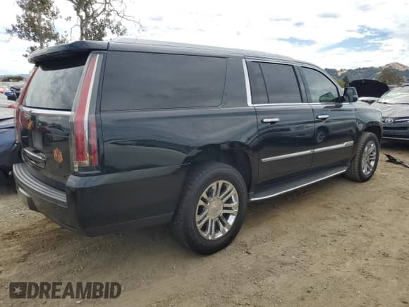 2016 Cadillac Escalade ESV z VIN 1GYS3GKJ6GR335584, wystawiony jako Copart lot #71994384 z przebiegiem Nie podano mil oraz Szkoda całkowita • Salvage title. Historia ofert i sprzedaży dostępna na DreamBid. Obrazek 3.
