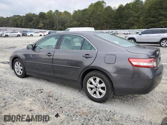 2010 Toyota Camry LE с VIN 4T4BF3EK7AR056452, выставлен на аукционе Copart как лот 87377155 с пробегом 160 986 миль миль и Списание • Salvage title. История ставок и продаж доступна на DreamBid. Изображение 2.