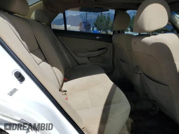 2006 Honda Accord VP с VIN 1HGCM56196A001540, выставлен на аукционе Copart как лот 81510115 с пробегом 197 663 миль миль и Списание • Salvage title. История ставок и продаж доступна на DreamBid. Изображение 10.