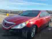 2014 Hyundai Sonata GLS z VIN 5NPEB4AC2EH825306, wystawiony jako IAAI lot #43479121 z przebiegiem 103 138 mil mil oraz . Historia ofert i sprzedaży dostępna na DreamBid. Obrazek 18.