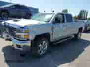 2017 Chevrolet Silverado 2500HD LTZ z VIN 1GC1KWEY9HF147801, wystawiony jako IAAI lot #42299119 z przebiegiem 95 162 mil mil oraz . Historia ofert i sprzedaży dostępna na DreamBid. Obrazek 17.
