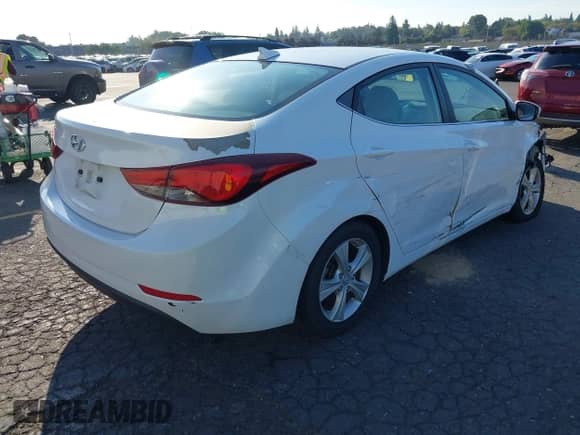 2016 Hyundai Elantra SE with VIN 5NPDH4AE8GH785134, listed as a IAAI auction lot 43253840 with 109,069 mi miles and . Bid and sale history available at DreamBid. Image 4.