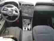 2024 Hyundai Santa Cruz SEL с VIN 5NTJB4DE8RH113577, выставлен на аукционе Copart как лот 76414904 с пробегом 8 927 миль миль и Списание • Salvage title. История ставок и продаж доступна на DreamBid. Изображение 8.