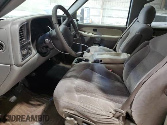 2002 Chevrolet Suburban LS с VIN 3GNEC16ZX2G265362, выставлен на аукционе Copart как лот 53103225 с пробегом 256 290 миль миль и Списание • Salvage title. История ставок и продаж доступна на DreamBid. Изображение 7.