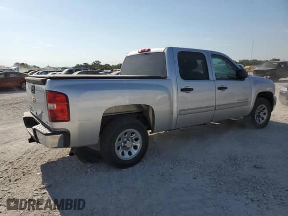 2012 Chevrolet Silverado 1500 LS z VIN 3GCPCREA2CG161784, wystawiony jako Copart lot #68204005 z przebiegiem Nie podano mil oraz Szkoda całkowita • Salvage title. Historia ofert i sprzedaży dostępna na DreamBid. Obrazek 3.