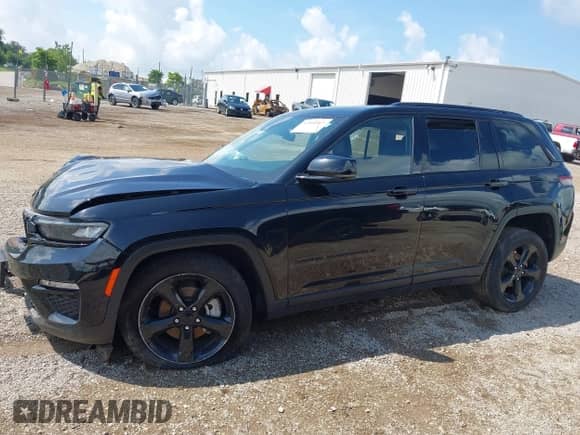 2023 Jeep Grand Cherokee Limited z VIN 1C4RJHBG3PC569219, wystawiony jako IAAI lot #42840857 z przebiegiem Nie podano mil oraz . Historia ofert i sprzedaży dostępna na DreamBid. Obrazek 14.