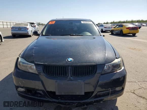 2006 BMW 3 Series 330i с VIN WBAVB33566PS17803, выставлен на аукционе Copart как лот 84403875 с пробегом Не указан миль и Списание • Salvage title. История ставок и продаж доступна на DreamBid. Изображение 5.