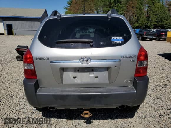 2008 Hyundai Tucson SE с VIN KM8JN72D78U866079, выставлен на аукционе Copart как лот 71360015 с пробегом 172 252 миль миль и Списание • Salvage title. История ставок и продаж доступна на DreamBid. Изображение 6.