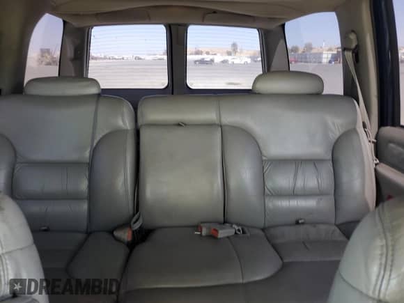 1998 Chevrolet Tahoe с VIN 1GNEK13RXWJ335793, выставлен на аукционе Copart как лот 64062605 с пробегом 129 766 миль миль и Чистый • Clean title. История ставок и продаж доступна на DreamBid. Изображение 10.