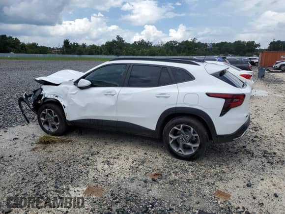 2025 Chevrolet Trax LT с VIN KL77LHEP1SC193168, выставлен на аукционе Copart как лот 82175955 с пробегом 3 005 миль миль и На запчасти • Non repairable. История ставок и продаж доступна на DreamBid. Изображение 2.