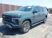 2025 Chevrolet Suburban Z71 с VIN 1GNS6DRD1SR133618, выставлен на аукционе IAAI как лот 42930383 с пробегом 5 902 миль миль и . История ставок и продаж доступна на DreamBid. Изображение 2.