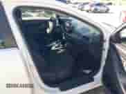 2018 Hyundai Elantra z VIN KMHH35LE1JU029933, wystawiony jako IAAI lot #43150734 z przebiegiem 106 871 mil mil oraz . Historia ofert i sprzedaży dostępna na DreamBid. Obrazek 5.