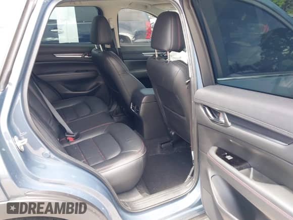 2023 Mazda CX-5 S Preferred z VIN JM3KFBCM8P0172232, wystawiony jako IAAI lot #43135812 z przebiegiem 46 052 mil mil oraz . Historia ofert i sprzedaży dostępna na DreamBid. Obrazek 8.